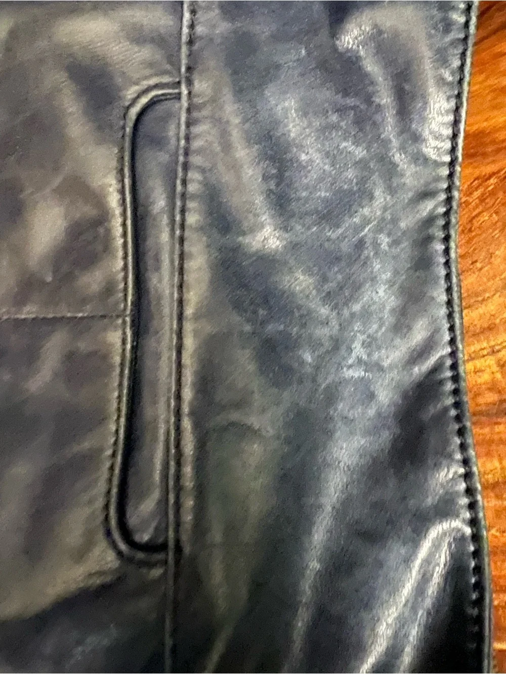 HOBO Navy Blue Leather Shoulder Bag Large 15x12 Gold Hardware - Picture 10 of 11